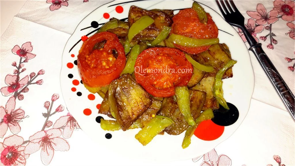 Badımcan, Bibər, Pomidor Qızartması